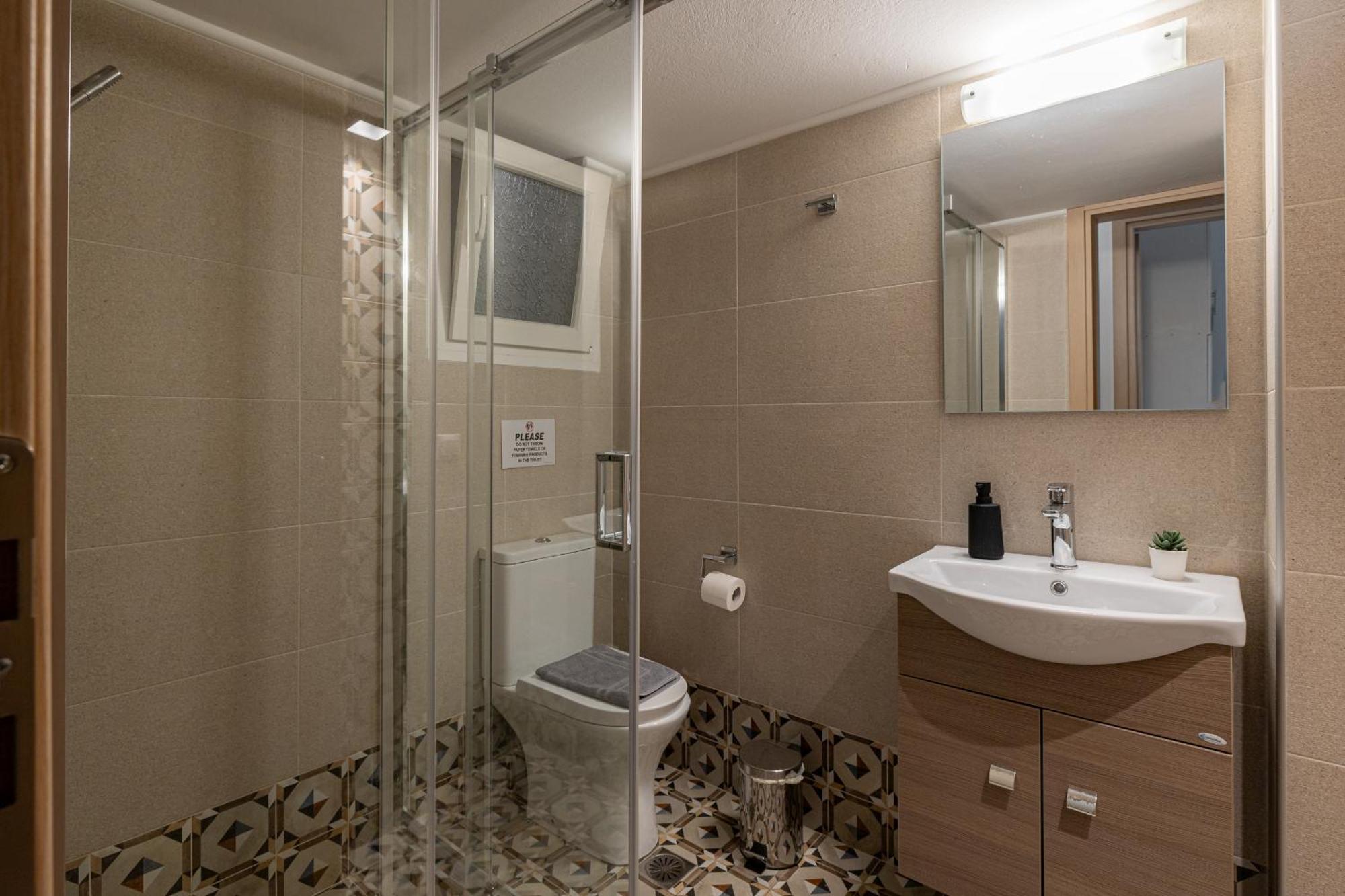 Ports Crossroad C Apartment Piraeus Exterior photo